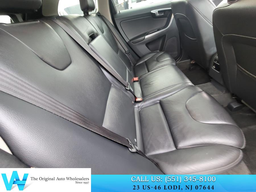 2015 Volvo XC60 2015.5 AWD 4dr T6 photo