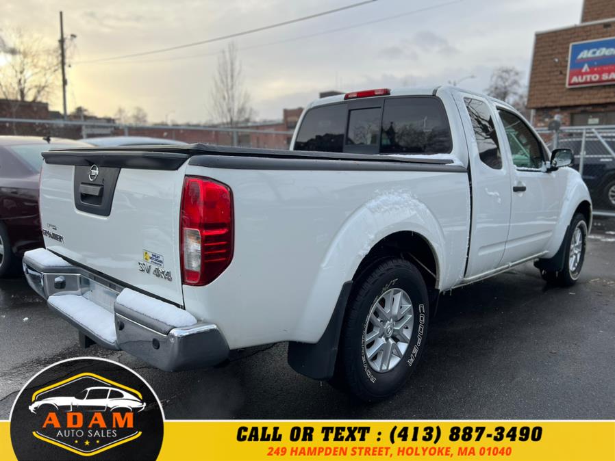 2016 Nissan Frontier 4WD King Cab Auto SV photo