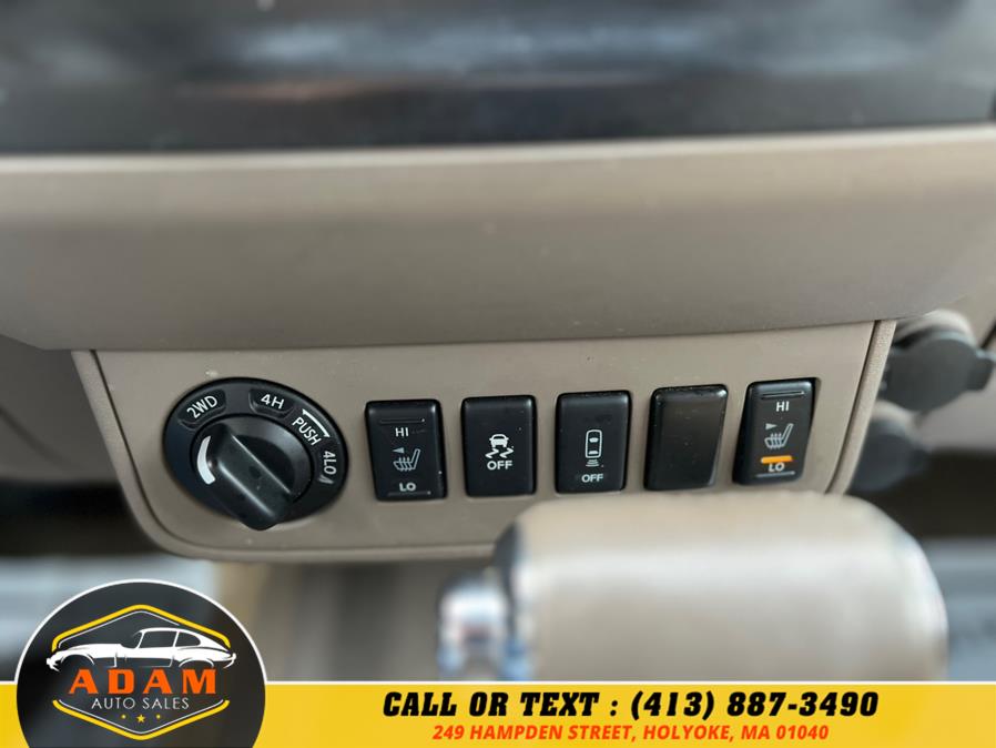 2016 Nissan Frontier 4WD King Cab Auto SV photo