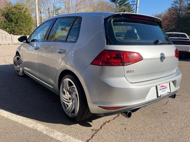 2017 Volkswagen Golf Gti S 6M 4-Door photo