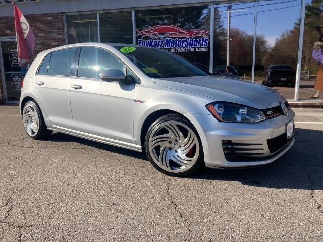 2017 Volkswagen Golf Gti S 6M 4-Door photo