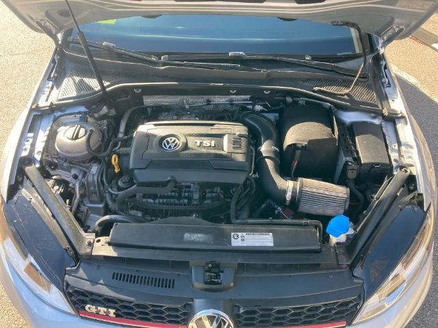 2017 Volkswagen Golf Gti S 6M 4-Door photo