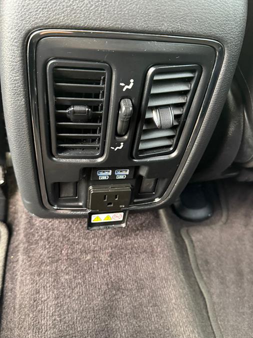 2019 Jeep Grand Cherokee Limited 4x4 photo