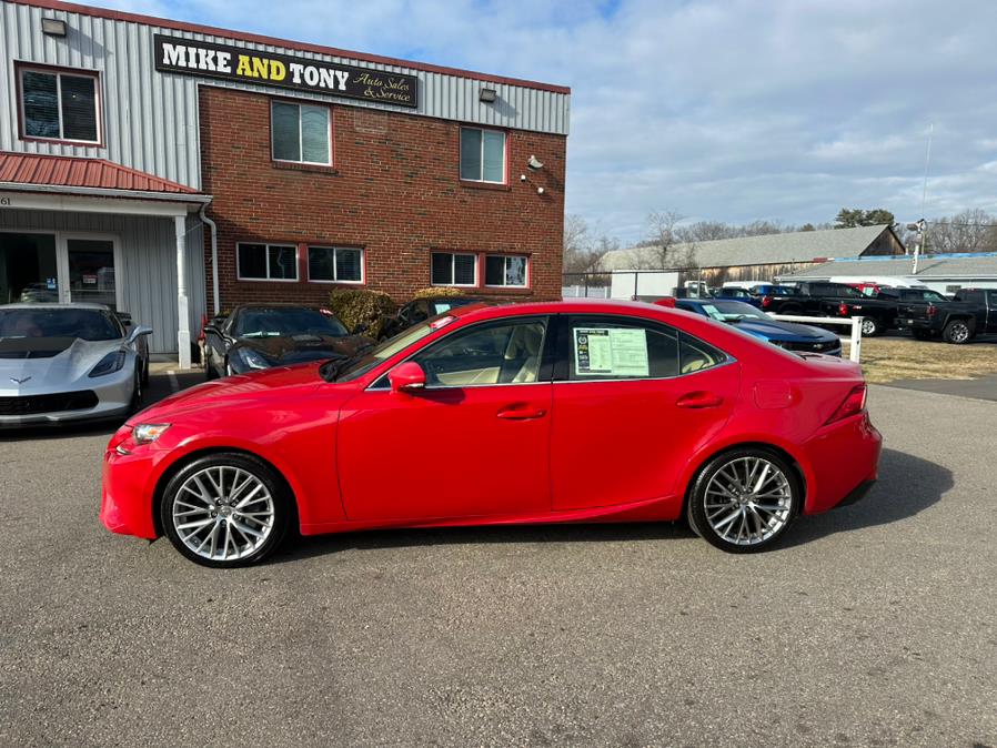2016 Lexus IS 300 photo