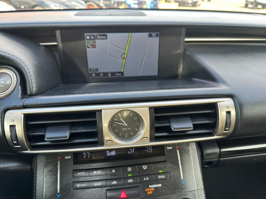 2016 Lexus IS 300 photo