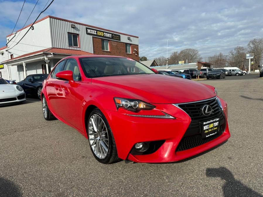 2016 Lexus IS 300 photo
