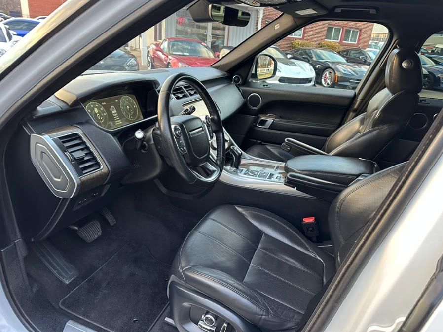 2017 Land Rover Range Rover Sport V6 Supercharged HSE photo