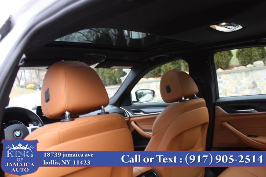 2022 BMW 5-Series 530i xDrive Sedan photo