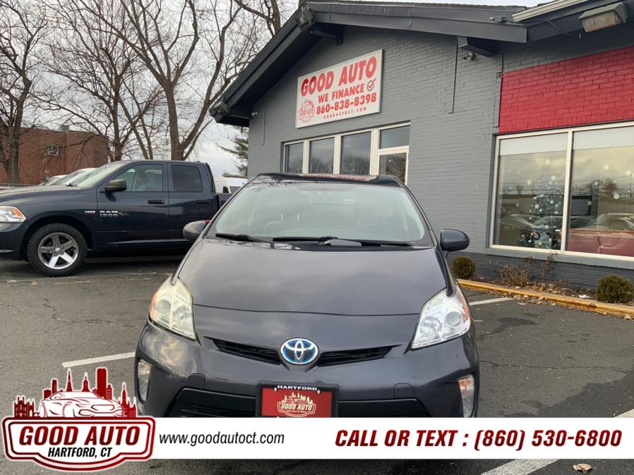 2015 Toyota Prius 5dr HB Two (Natl) photo
