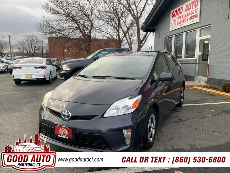 2015 Toyota Prius 5dr HB Two (Natl) photo