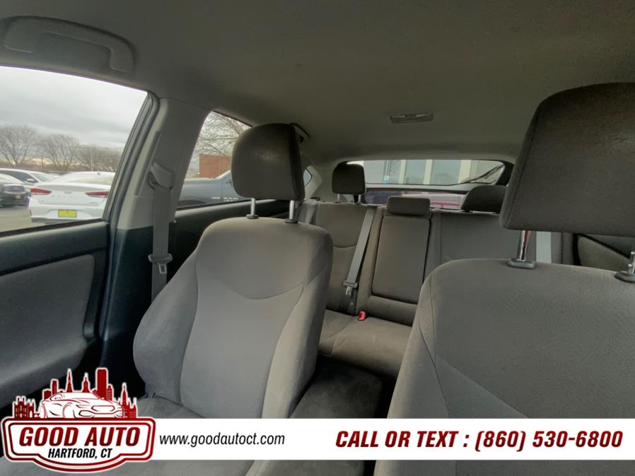 2015 Toyota Prius 5dr HB Two (Natl) photo