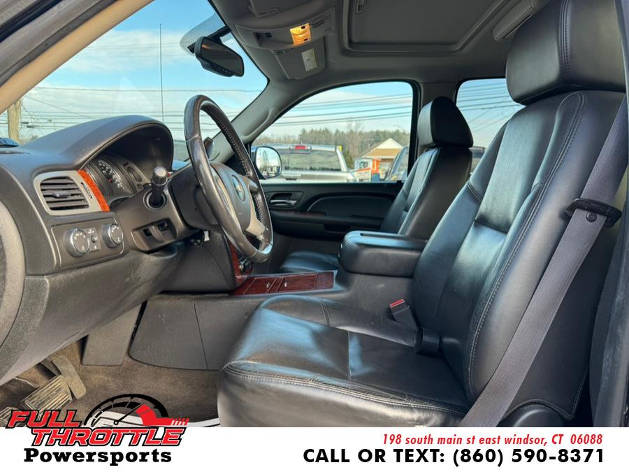 2009 Chevrolet Avalanche LTZ photo