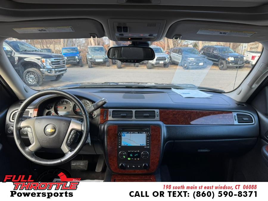 2009 Chevrolet Avalanche LTZ photo