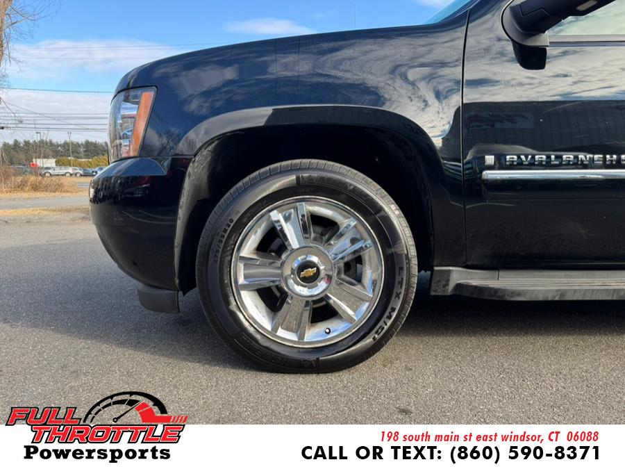 2009 Chevrolet Avalanche LTZ photo