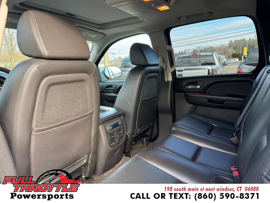 2009 Chevrolet Avalanche LTZ photo
