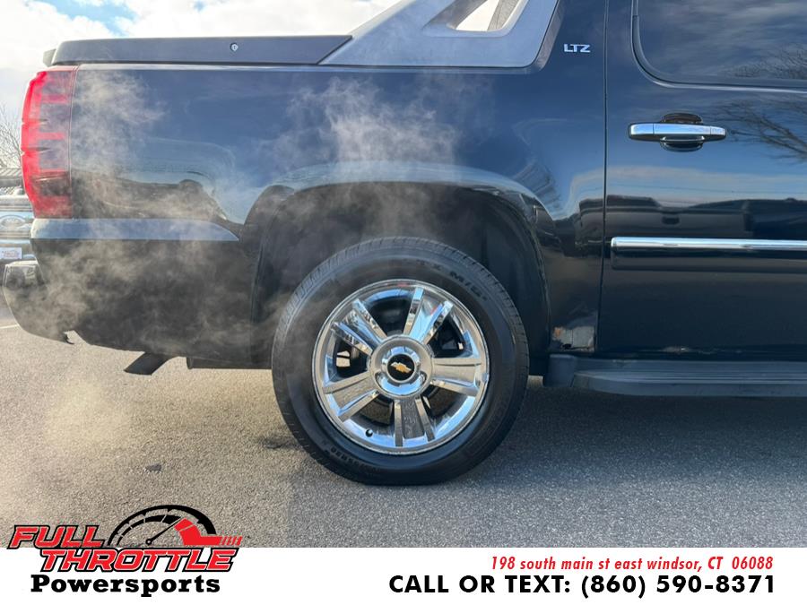 2009 Chevrolet Avalanche LTZ photo
