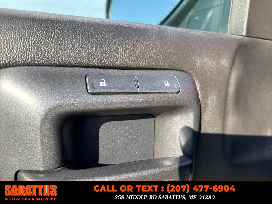 2016 Chevrolet Silverado 2500HD 4WD Reg Cab 133.6