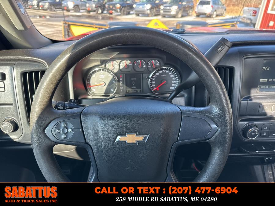 2016 Chevrolet Silverado 2500HD 4WD Reg Cab 133.6