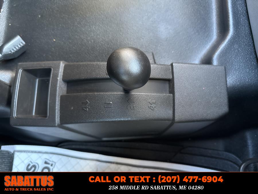 2016 Chevrolet Silverado 2500HD 4WD Reg Cab 133.6