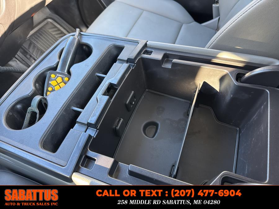 2016 Chevrolet Silverado 2500HD 4WD Reg Cab 133.6