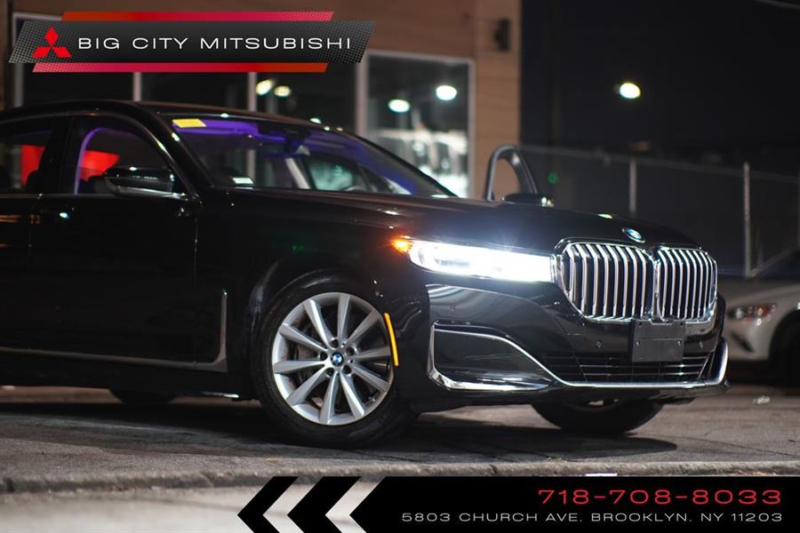 2022 BMW 7-Series 740i xDrive photo