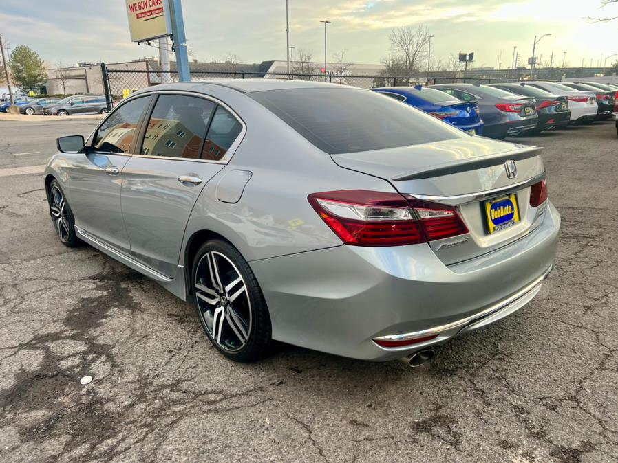 2017 Honda ACCORD SEDAN Sport SE CVT photo