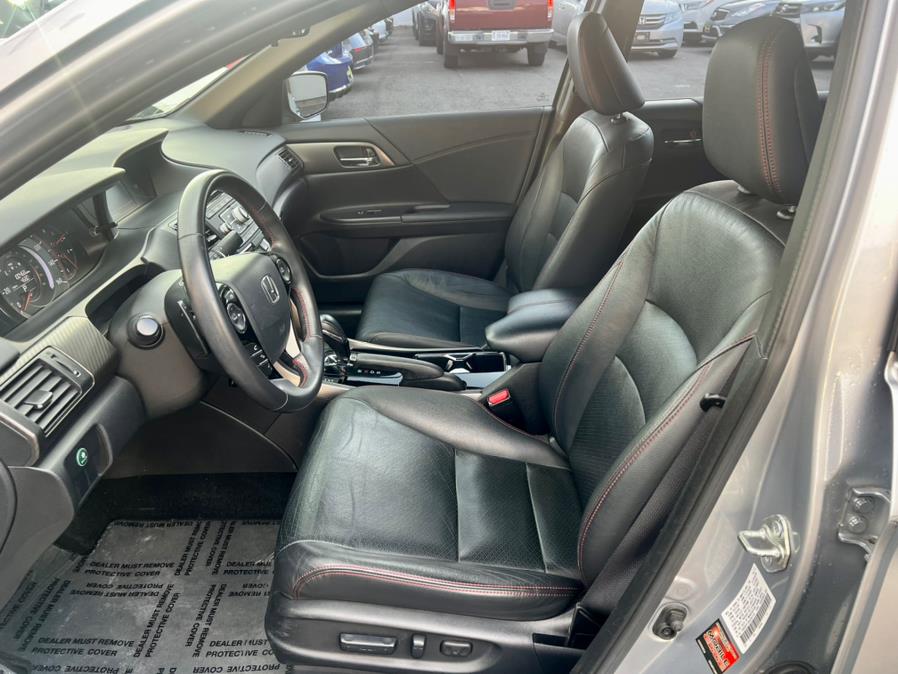 2017 Honda ACCORD SEDAN Sport SE CVT photo