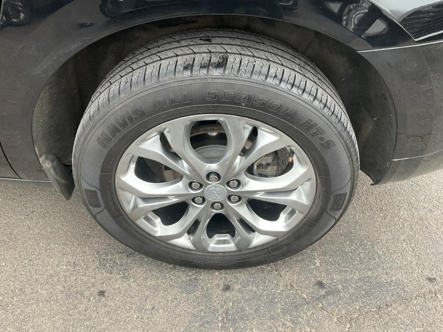 2020 Buick Enclave AWD 4dr Avenir photo