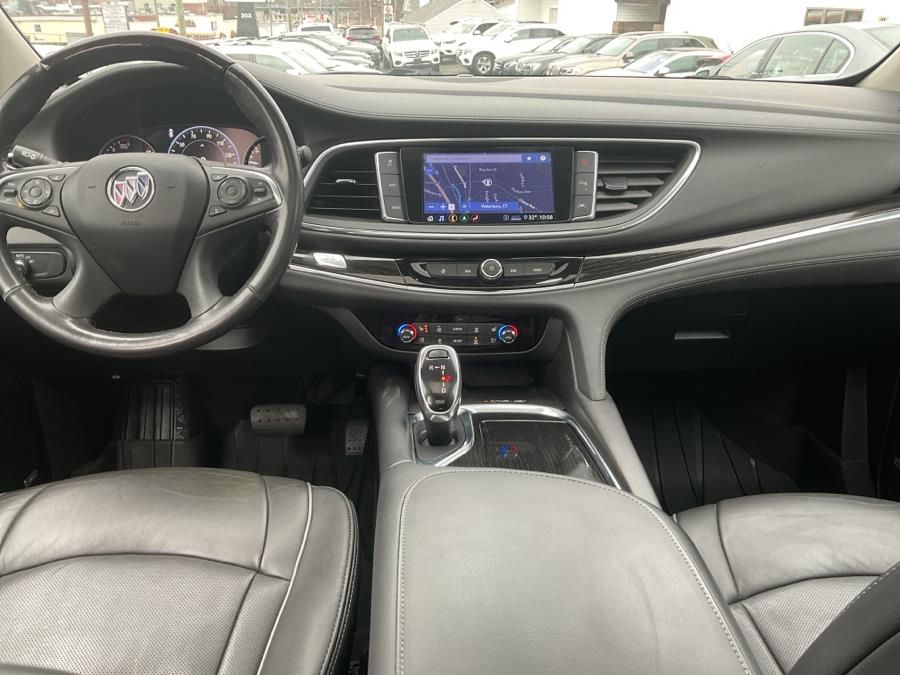2020 Buick Enclave AWD 4dr Avenir photo