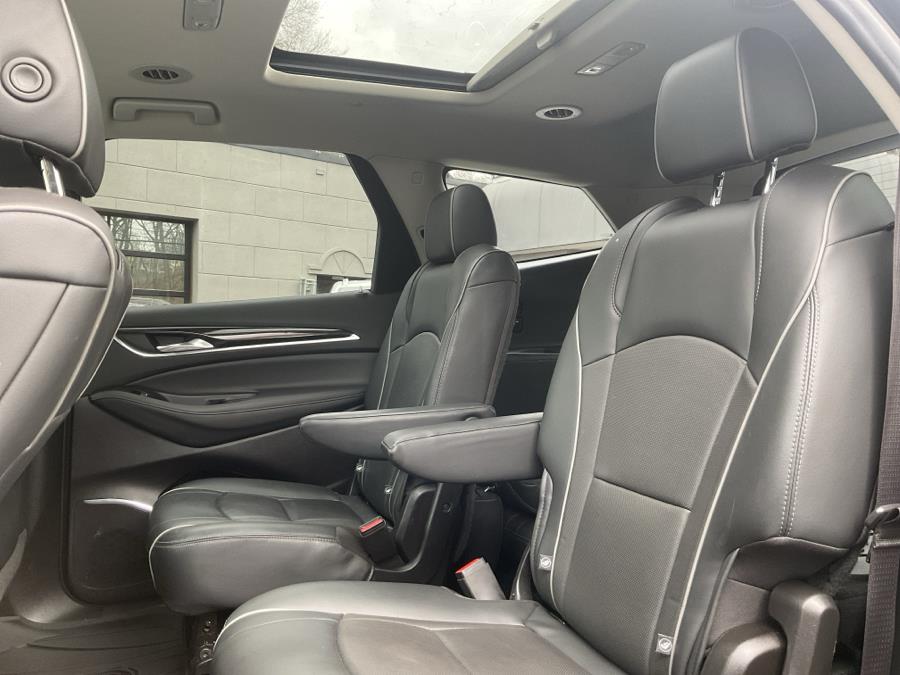 2020 Buick Enclave AWD 4dr Avenir photo