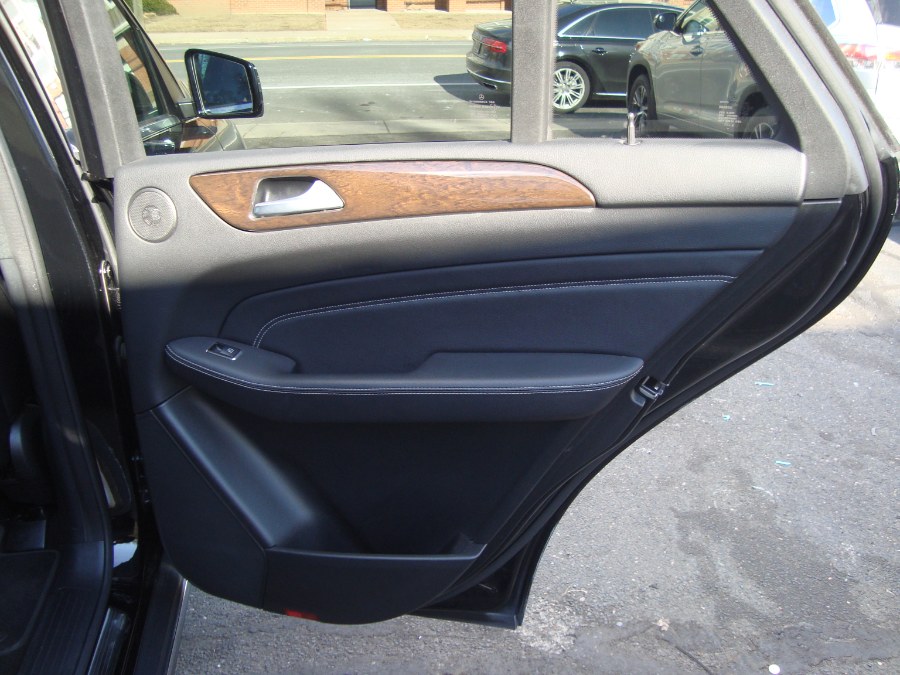 2014 Mercedes-Benz M-Class ML350 4MATIC photo