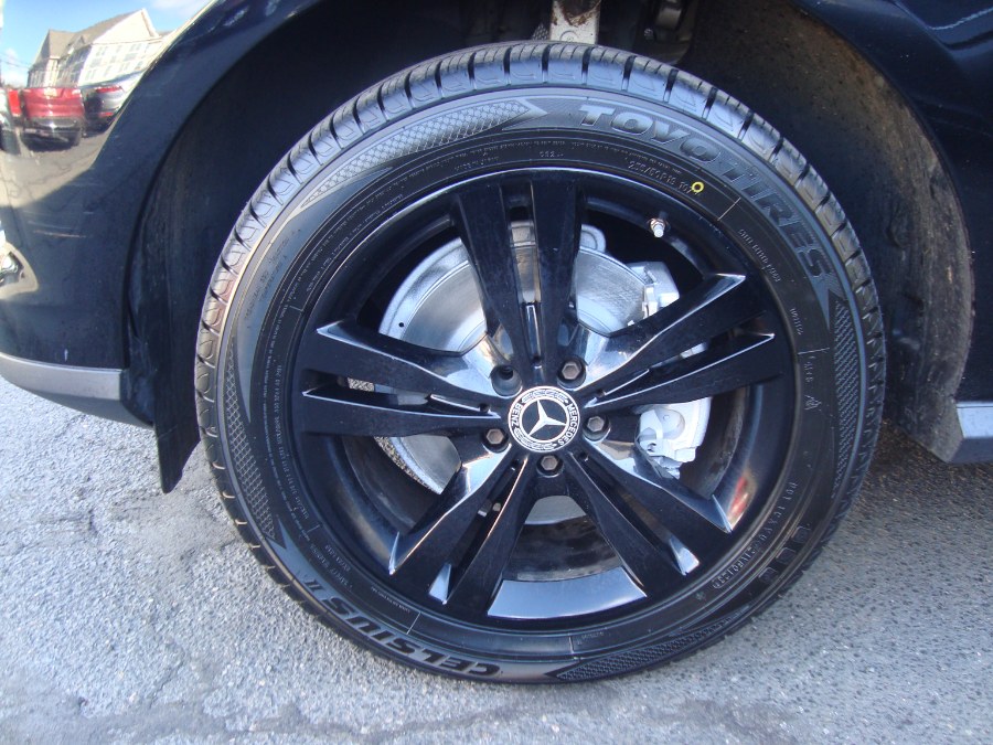 2014 Mercedes-Benz M-Class ML350 4MATIC photo