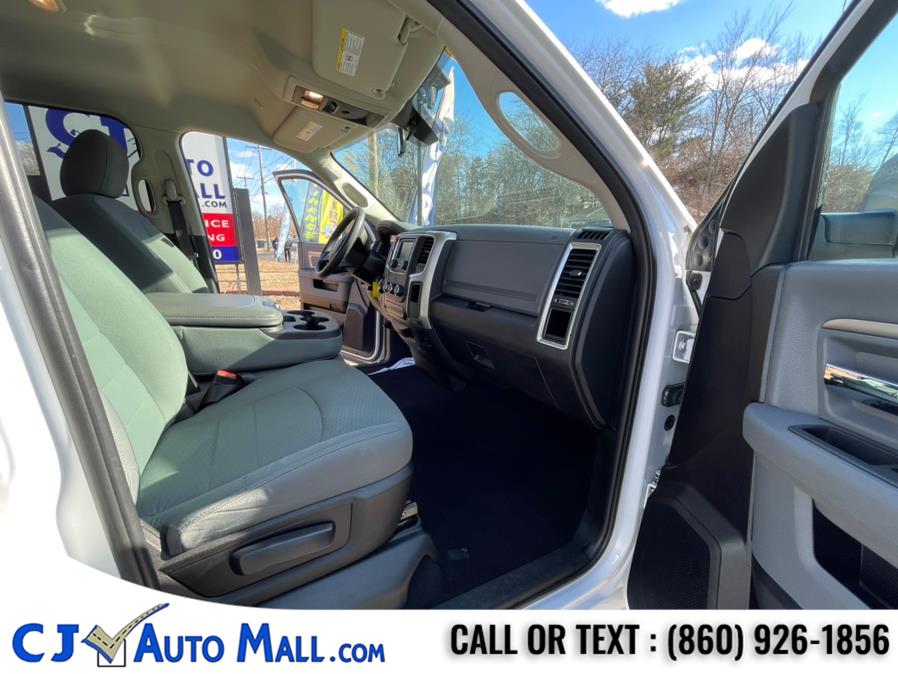 2017 RAM 1500 SLT 4x4 Quad Cab 6''4