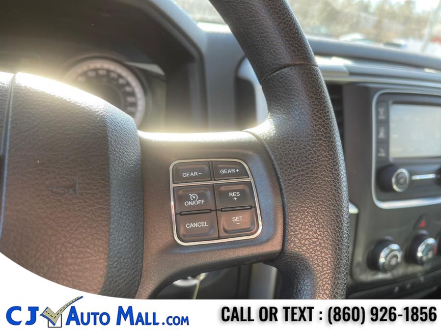 2017 RAM 1500 SLT 4x4 Quad Cab 6''4