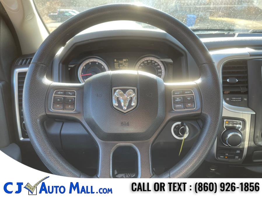 2017 RAM 1500 SLT 4x4 Quad Cab 6''4