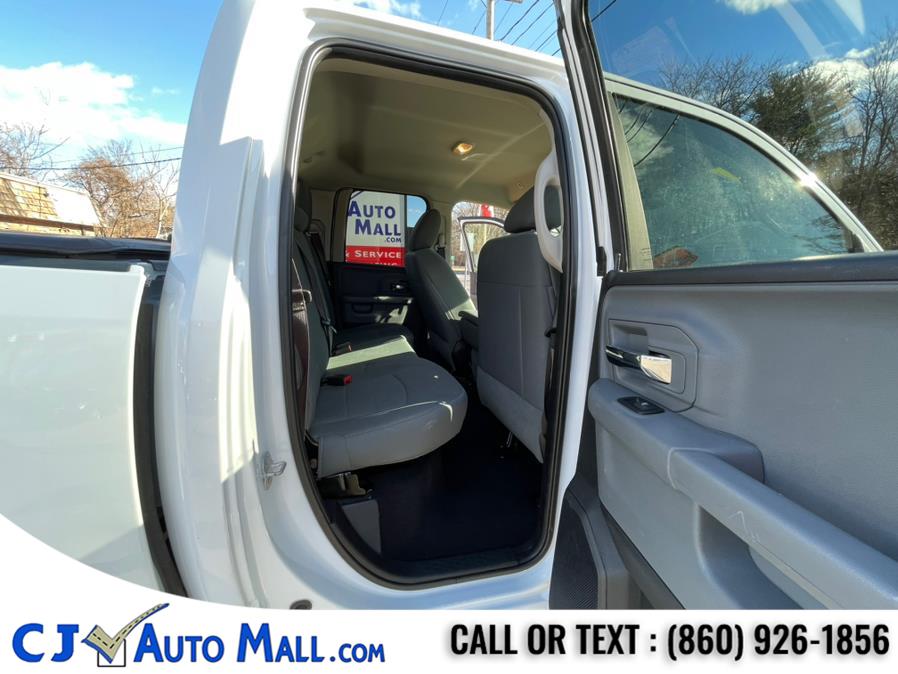 2017 RAM 1500 SLT 4x4 Quad Cab 6''4