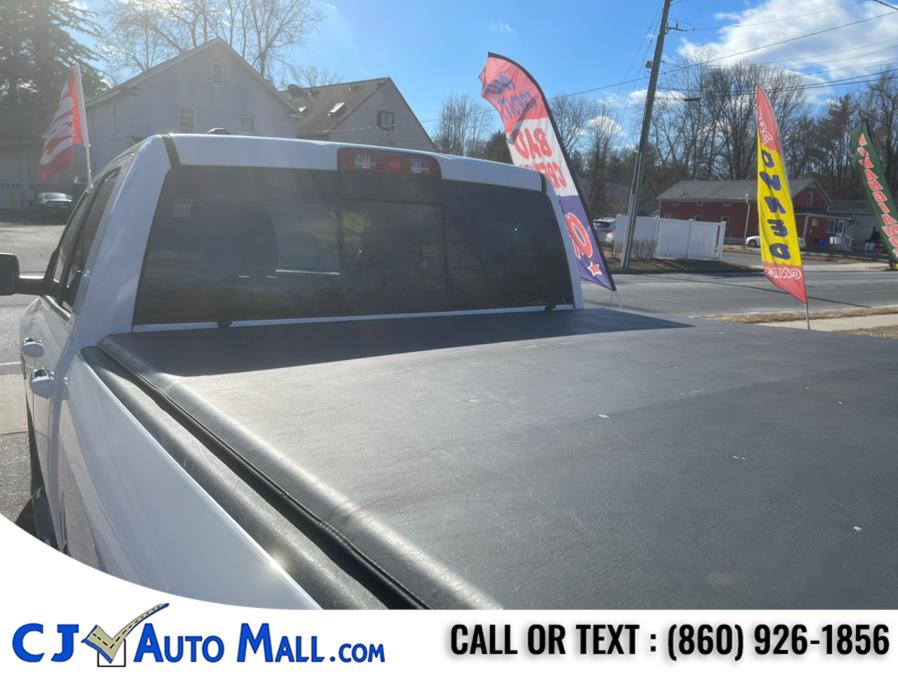 2017 RAM 1500 SLT 4x4 Quad Cab 6''4