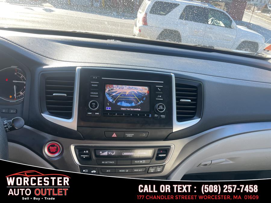 2016 Honda Pilot AWD 4dr LX photo