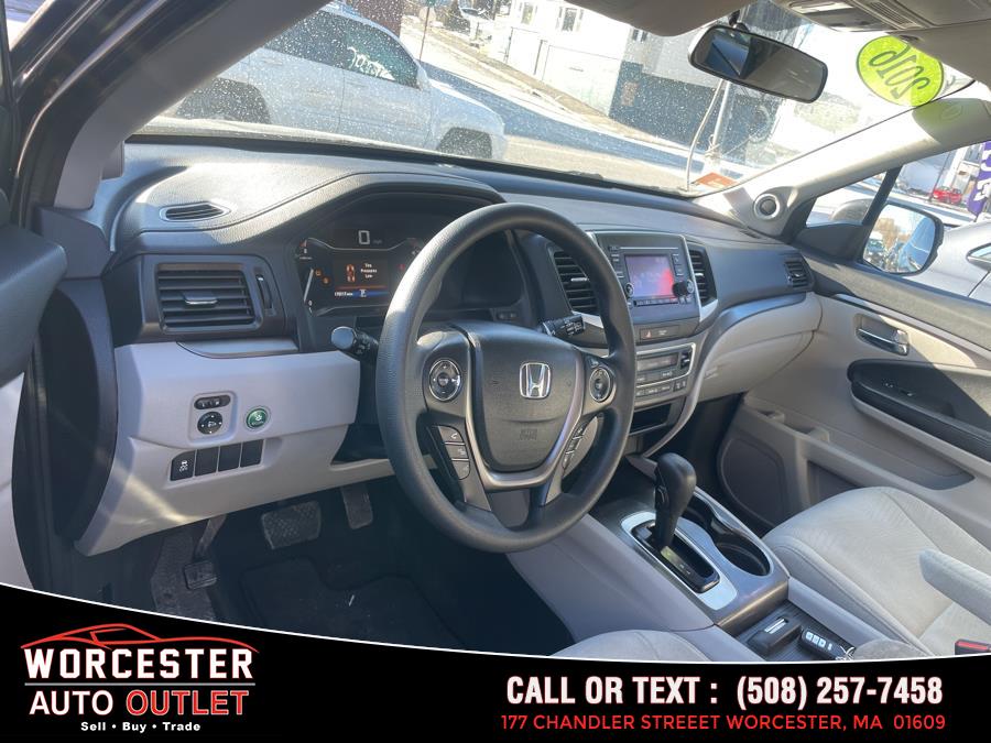 2016 Honda Pilot AWD 4dr LX photo