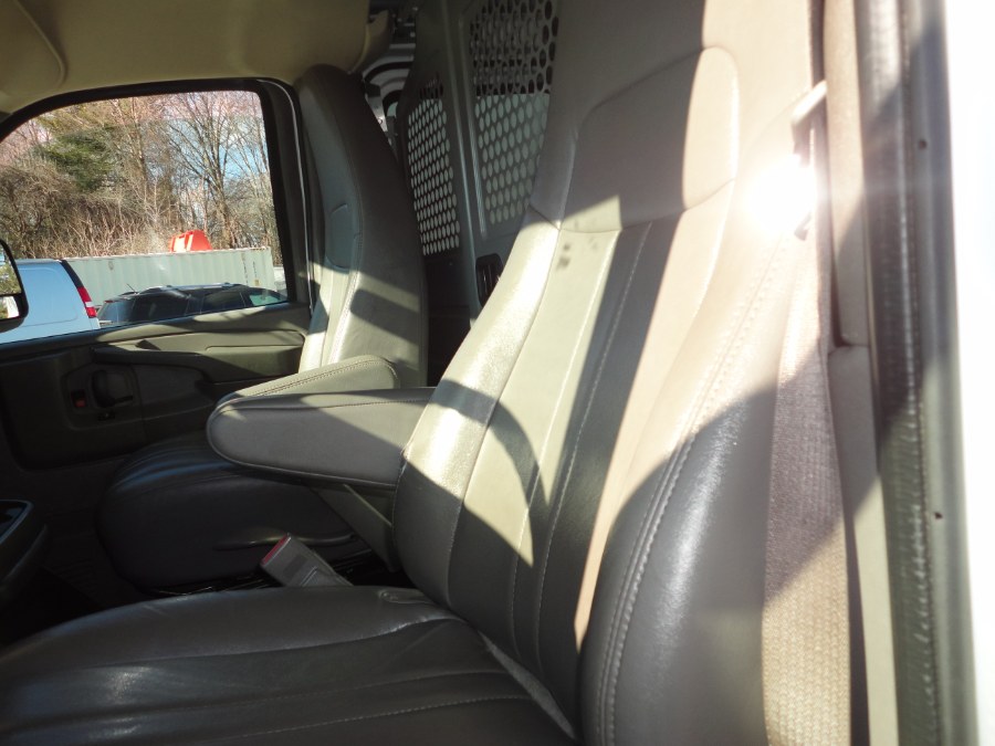 2015 Chevrolet Express Cargo Van RWD 3500 155