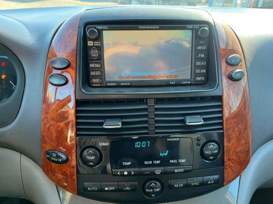 2009 Toyota Sienna XLE photo