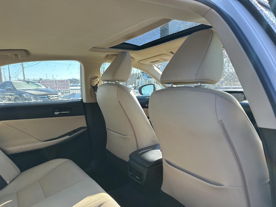 2015 Lexus IS 250 photo