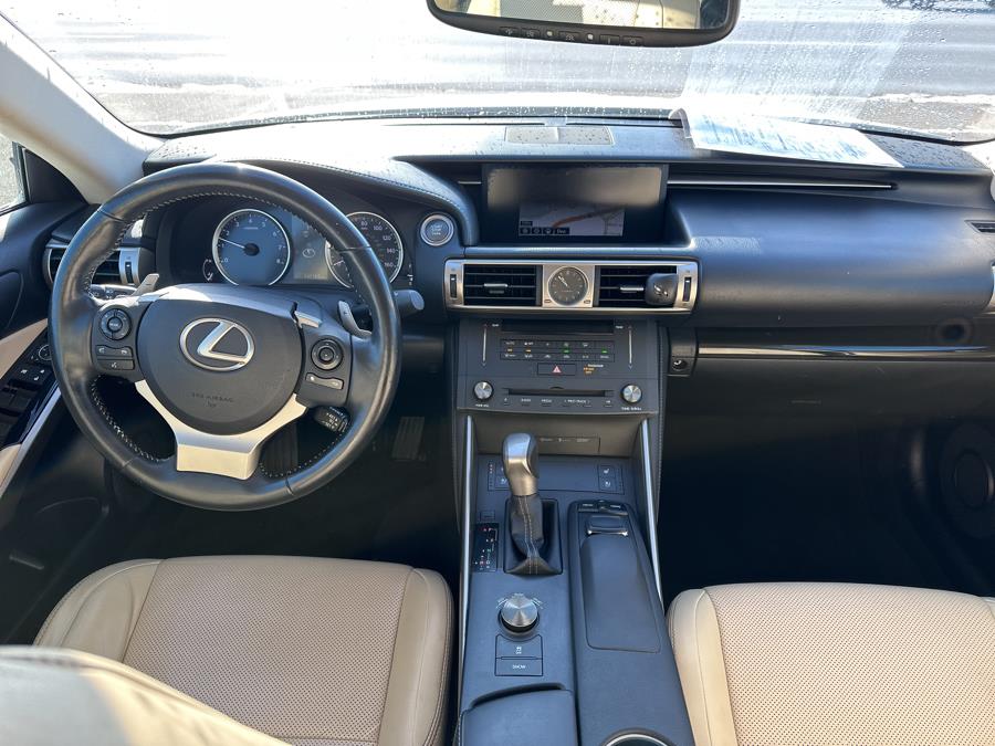 2015 Lexus IS 250 photo