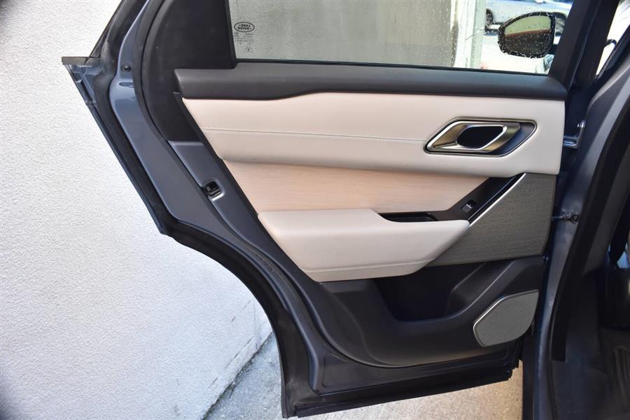 2019 Land Rover Range Rover Velar P250 R Dynamic SE AWD 4dr SUV photo