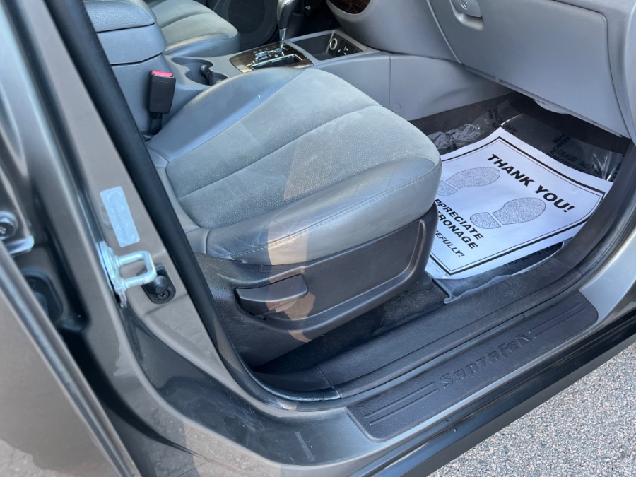 2012 Hyundai Santa Fe SE photo