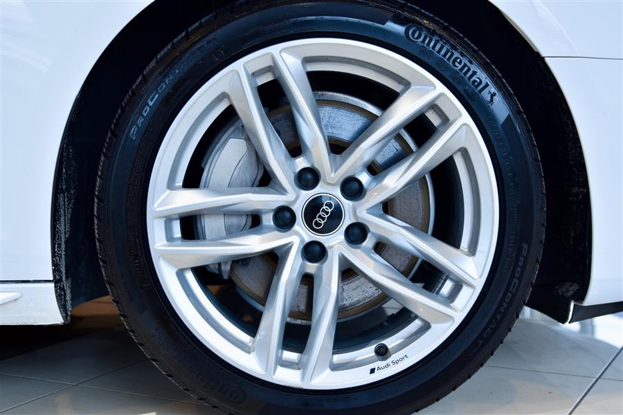2024 Audi A4 quattro S line Prem Plus 45 TF photo