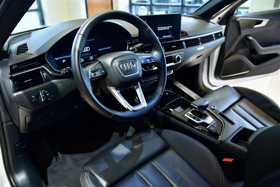 2024 Audi A4 quattro S line Prem Plus 45 TF photo