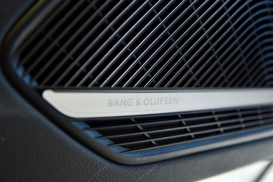 2024 Audi A4 quattro S line Prem Plus 45 TF photo