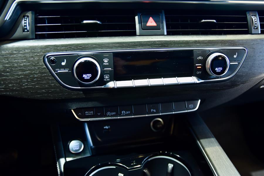 2024 Audi A4 quattro S line Prem Plus 45 TF photo