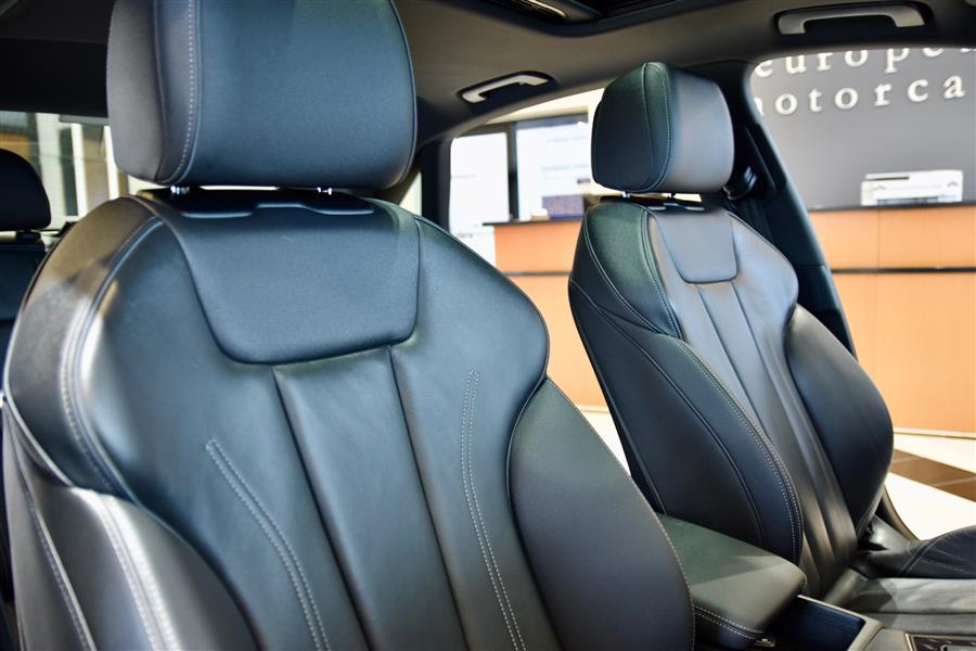 2024 Audi A4 quattro S line Prem Plus 45 TF photo